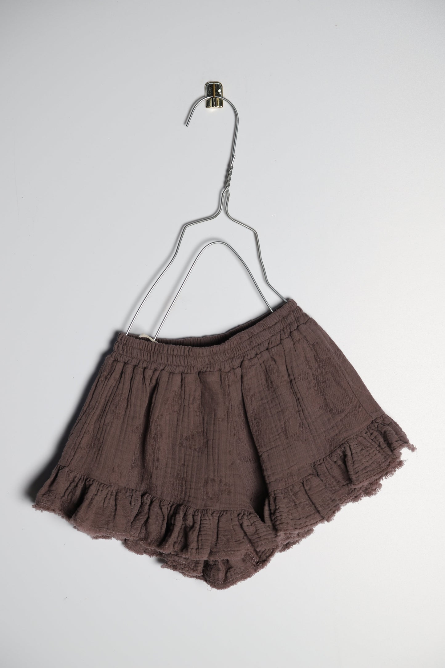 SHORT 1561