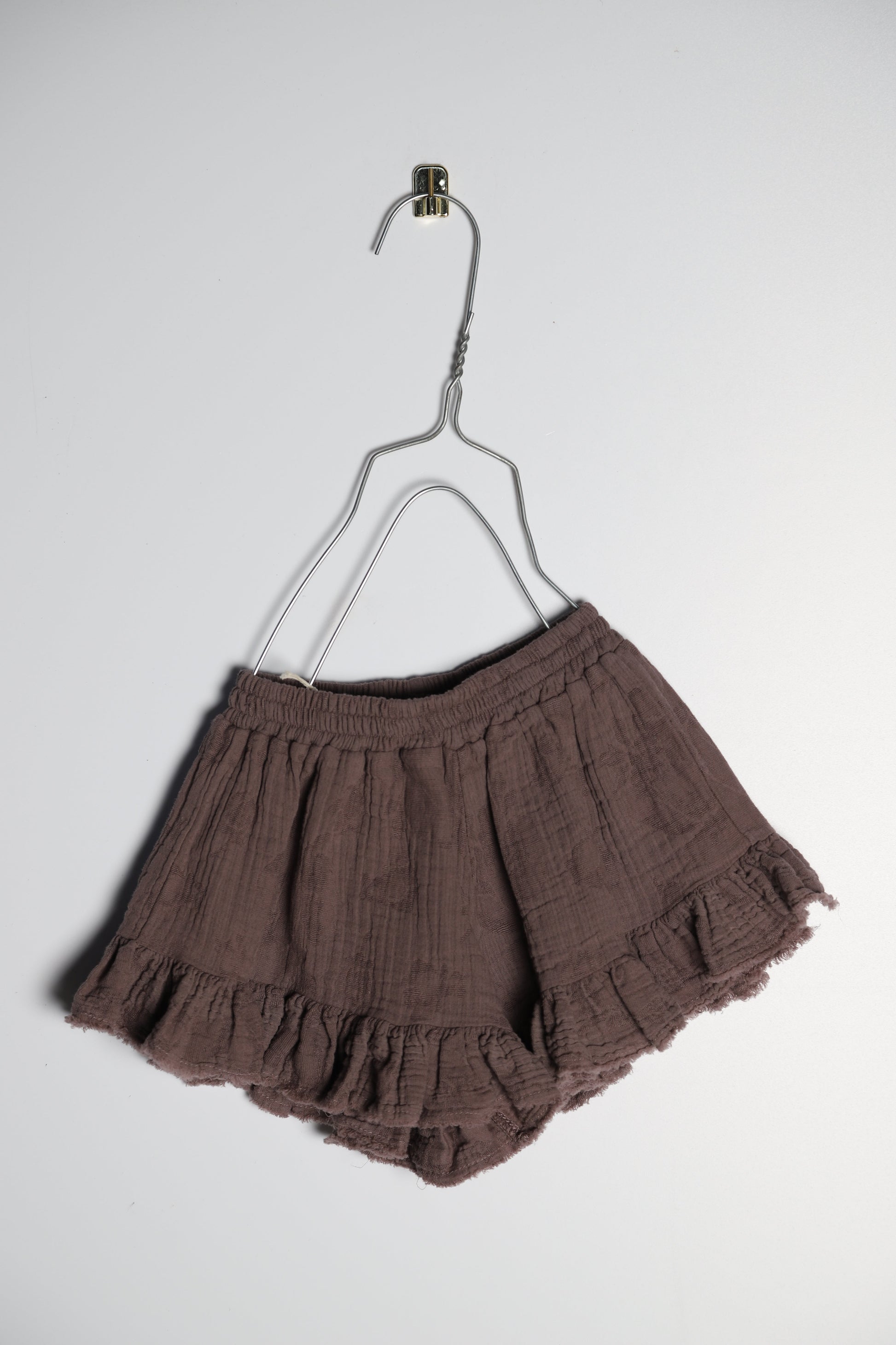 SHORT 1561